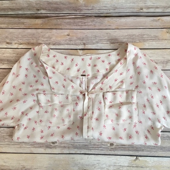 F r e e  P e o p l e • Floral button down tee - Picture 6 of 9